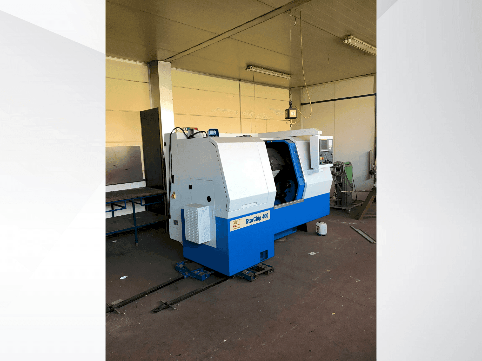Prikaz  stroja KNUTH Starship 400  sprijeda