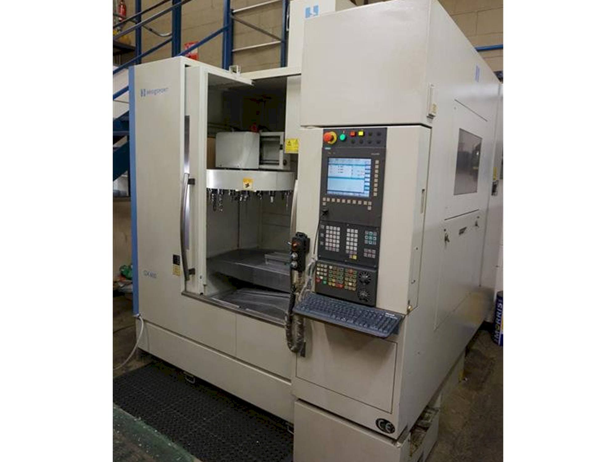 Prikaz  stroja Bridgeport GX 600  sprijeda