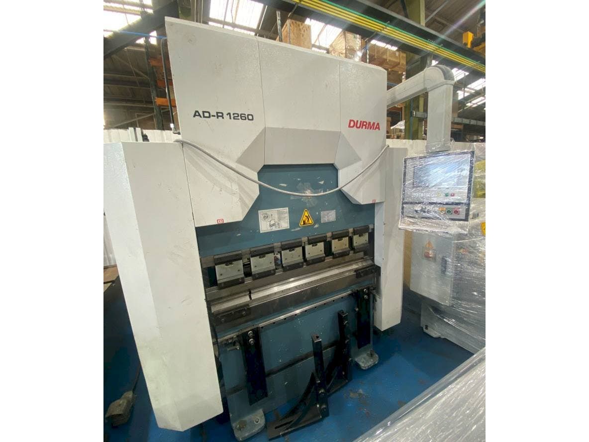 Prikaz stroja Durma AD-R 1260 sprijeda