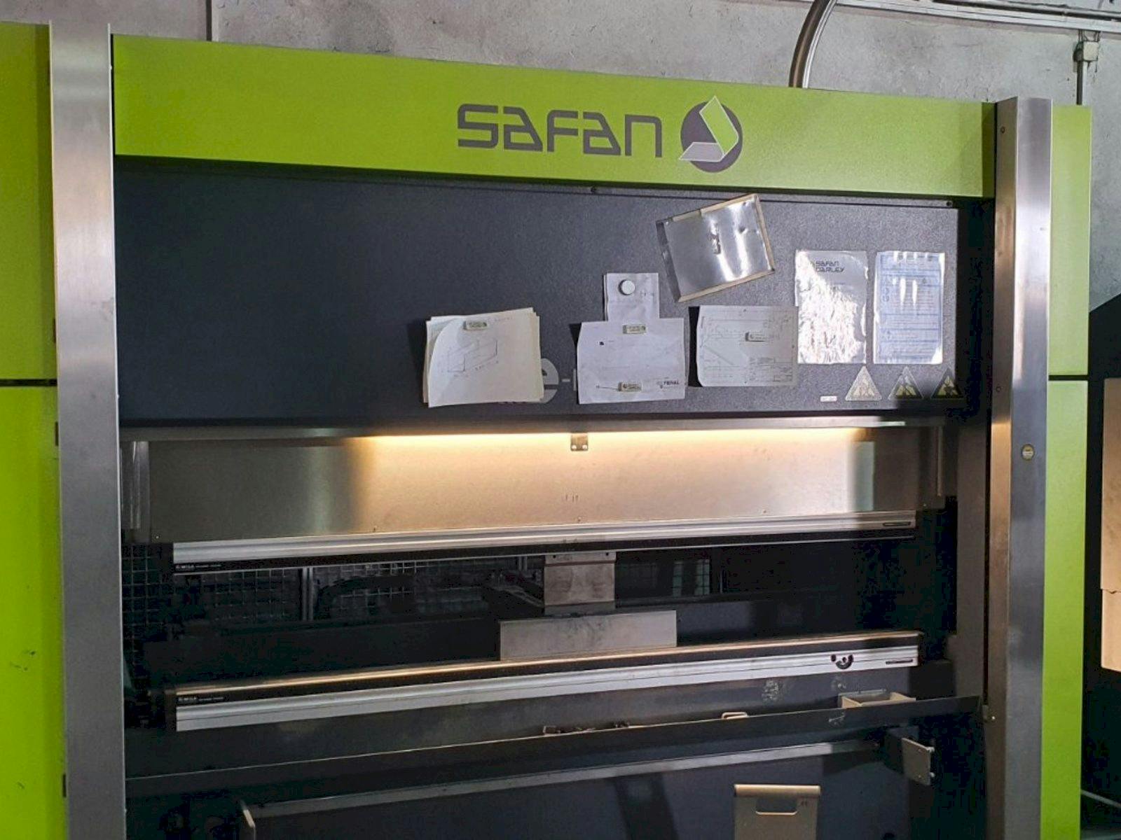 Prikaz  stroja Safan E-brake 50-2050  sprijeda