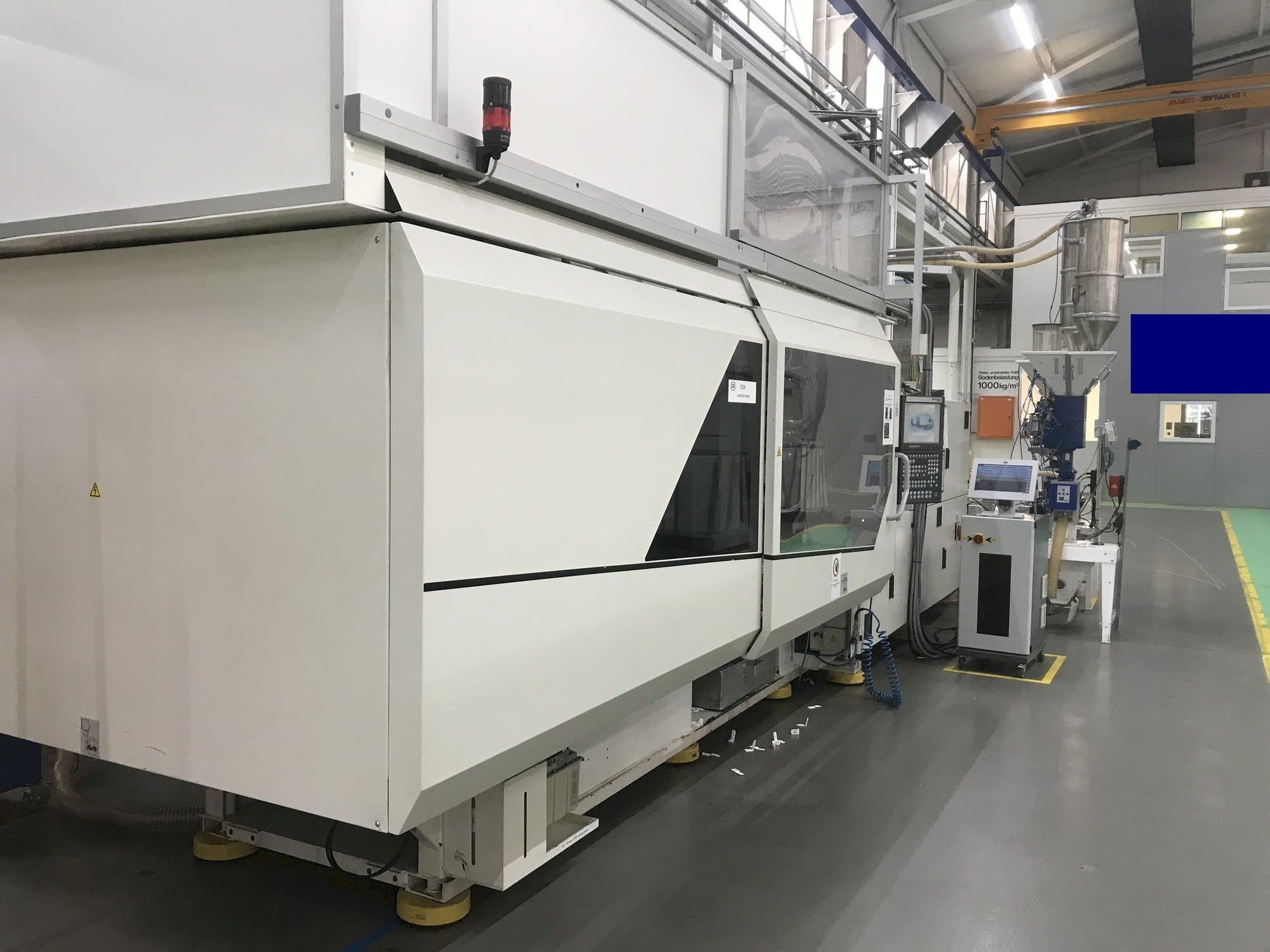 Prikaz stroja DEMAG SP 350/820-2500 sprijeda