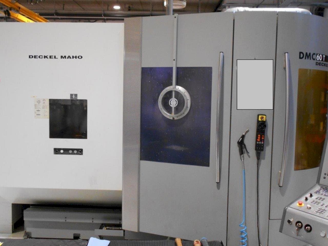 Prikaz  stroja DECKEL MAHO DMC 60T  sprijeda