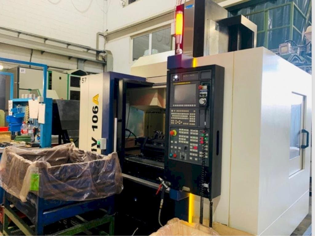 Prikaz stroja YCM NMV106A sprijeda