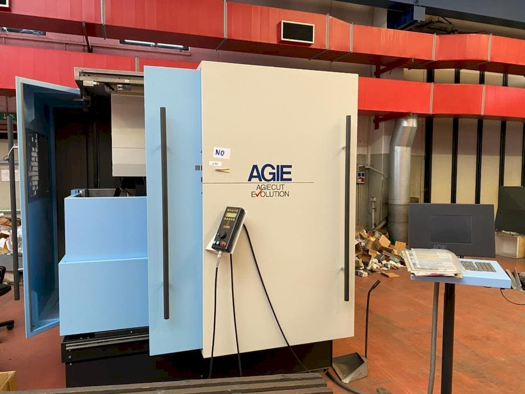 Prikaz stroja AGIE AGIEMATIC + AGIEPULS 60 HSF sprijeda