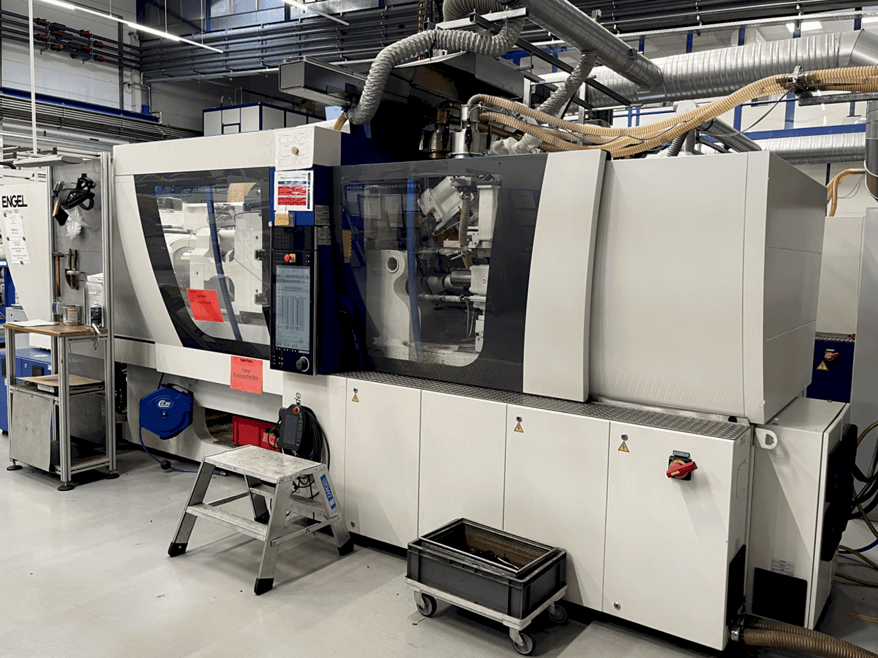 Prikaz stroja Engel Victory 200H 60W 180 sprijeda