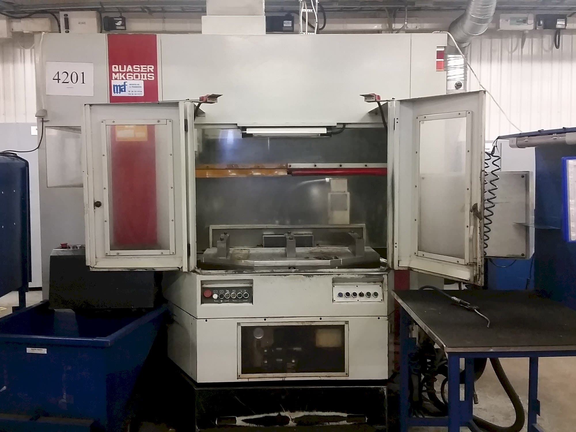 Prikaz  stroja Quaser MK60 IIS  sprijeda