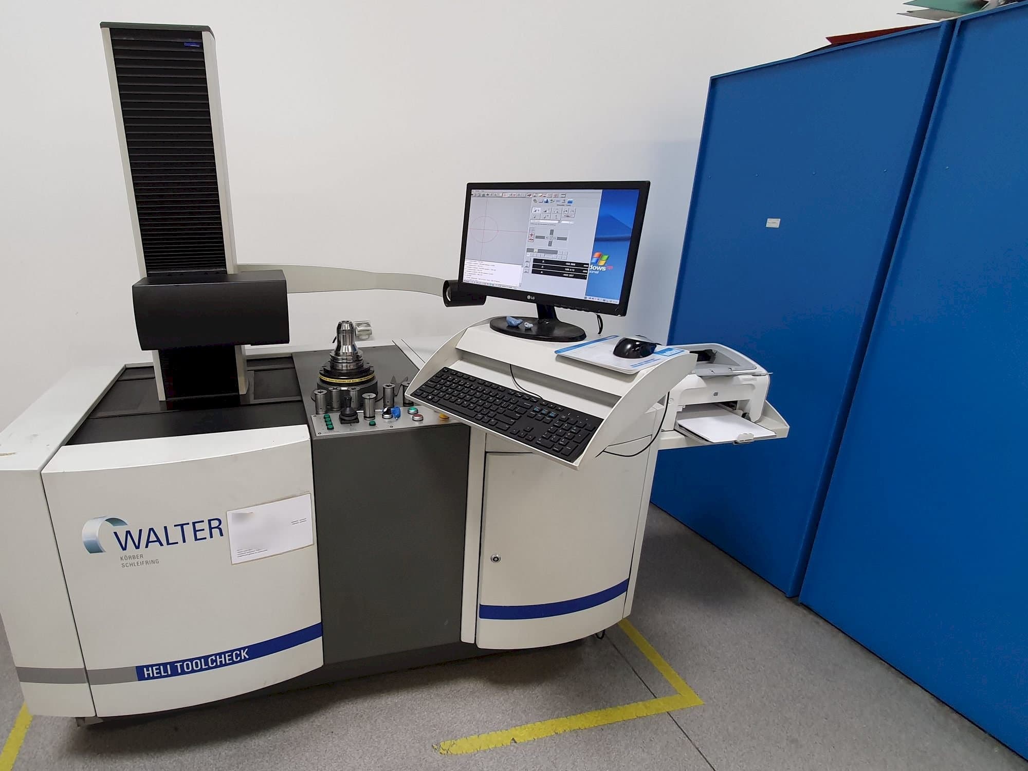 Prikaz stroja Walter Heli Toolcheck 3C sprijeda