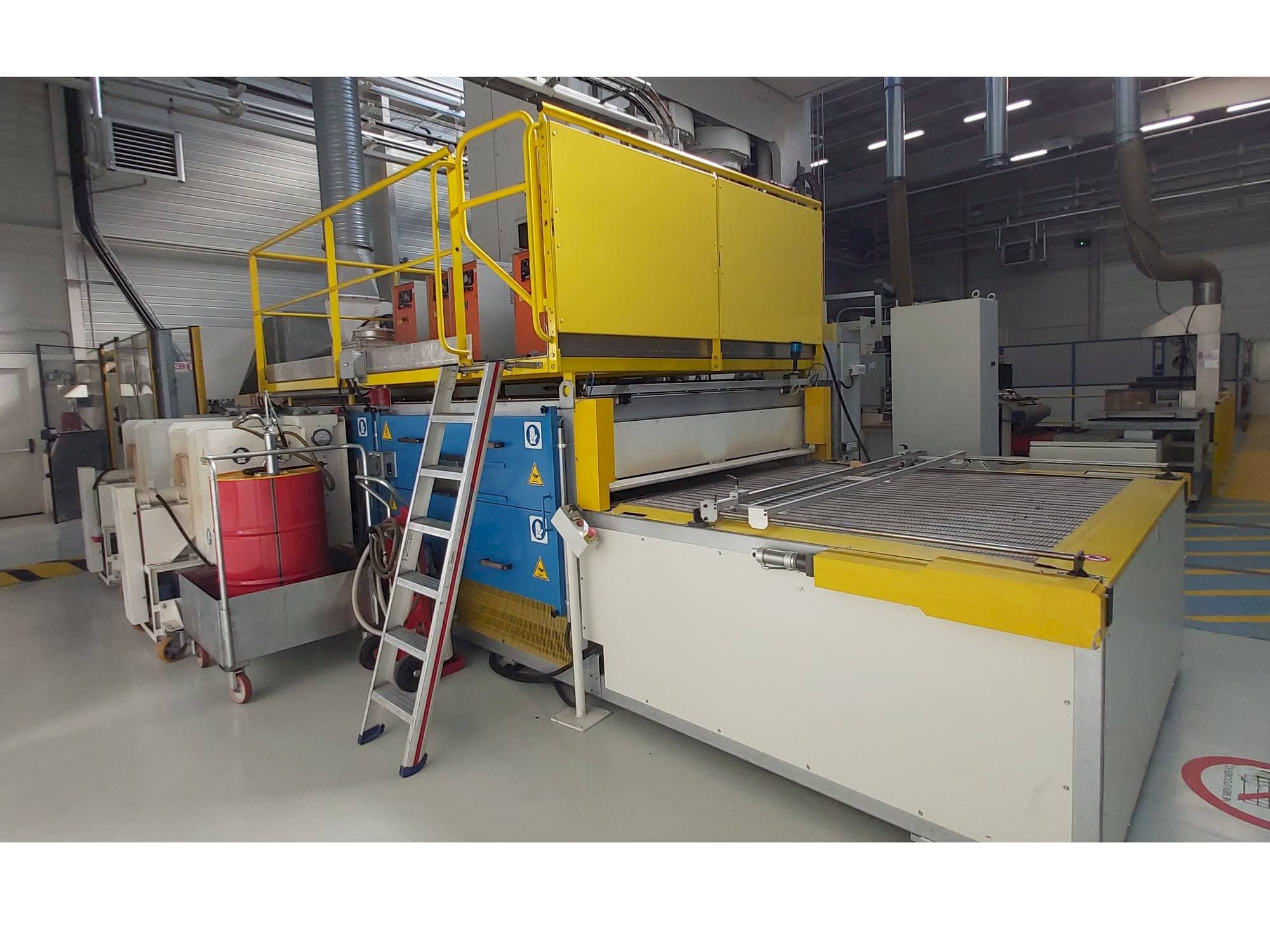 Prikaz stroja CANNON PRE PREG OVEN sprijeda