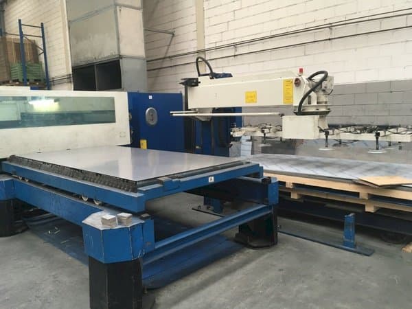 Prikaz stroja Trumpf Trumatic L3050 sprijeda