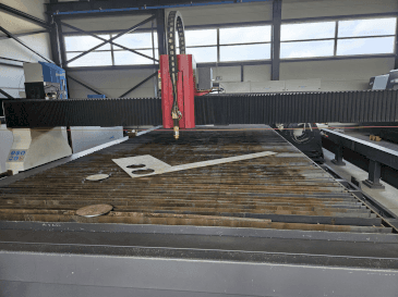 Prikaz stroja Baykal BPS-3006 sprijeda