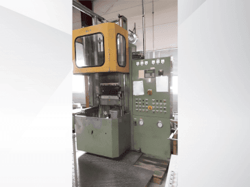 Prikaz stroja WICKERT WKP 2560/5/5 sprijeda