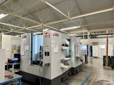 Prikaz stroja HAAS EC-400 sprijeda