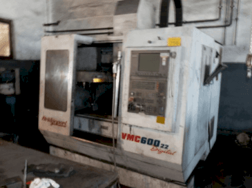 Prikaz stroja Bridgeport CMV600 22 digital sprijeda