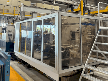 Prikaz stroja Krauss Maffei 800-5000MC4 sprijeda