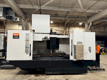 Prikaz stroja Mazak VCN 700E/40-II sprijeda