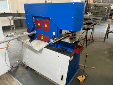 Prikaz stroja Metallkraft HPS 65 DS sprijeda