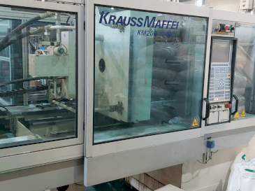 Prikaz stroja Krauss Maffei 200-1000 C2 sprijeda