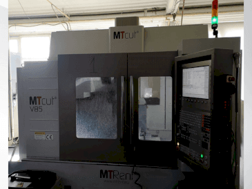 Prikaz stroja MTcut V85 sprijeda