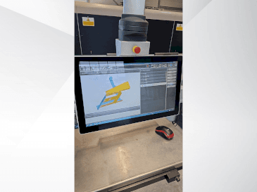 Prikaz stroja Bystronic Xpert 400/4100 sprijeda