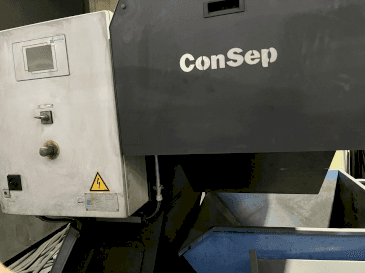 Prikaz  stroja Mazak FH 8800  sprijeda