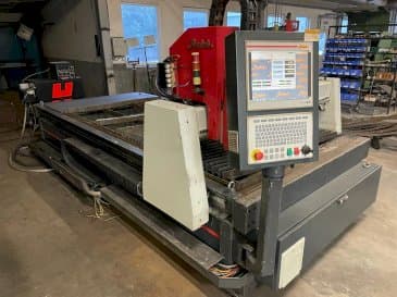 Prikaz stroja Baykal BPH 1503 + Hypertherm HPR 130 sprijeda