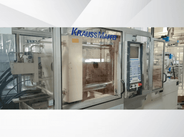 Prikaz stroja Krauss Maffei 125-520 C1 sprijeda