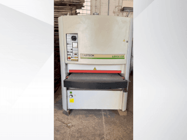 Prikaz stroja BIESSE Levia 110 sprijeda