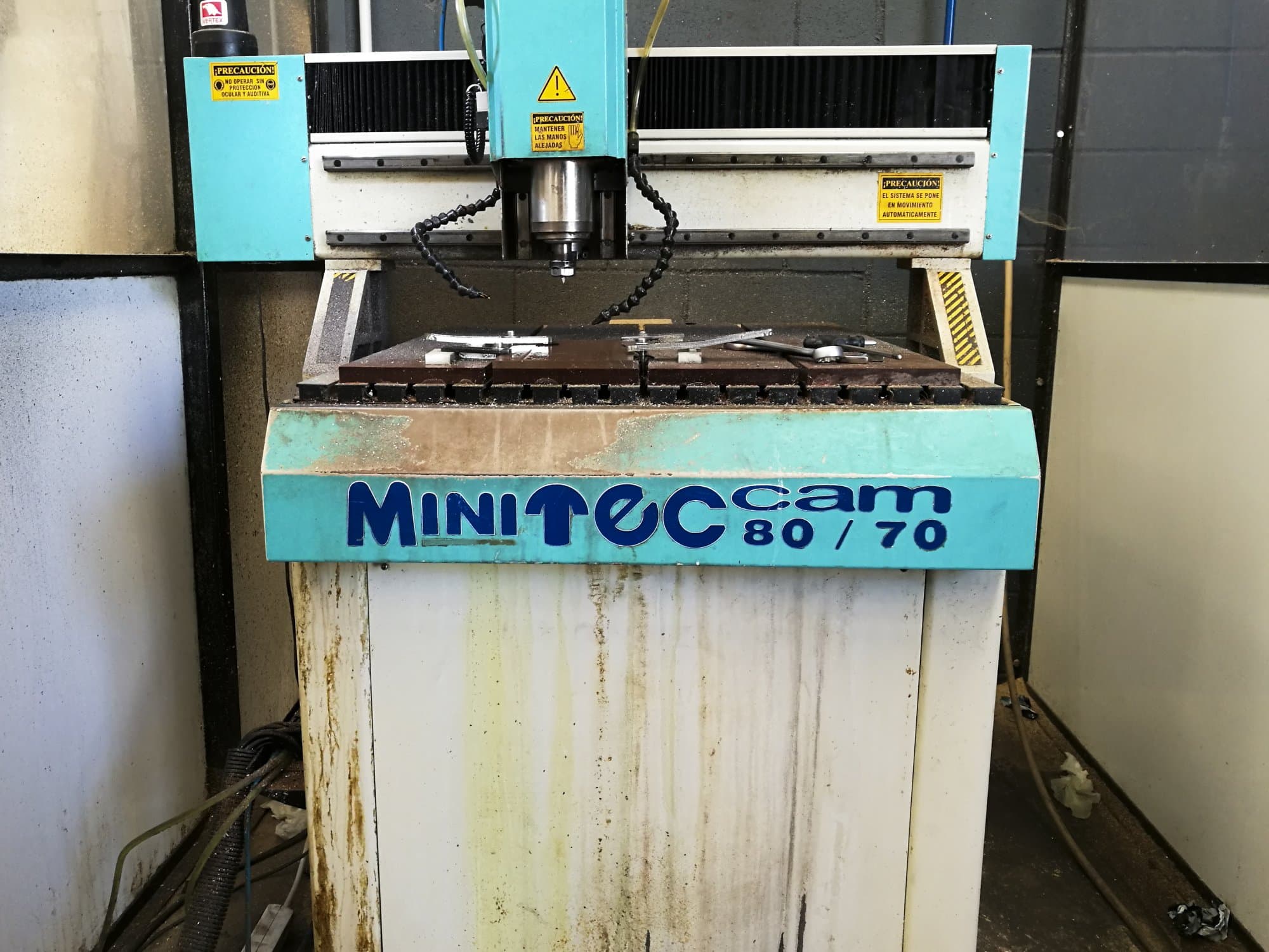 Prikaz stroja Mini Teccam 8070 sprijeda