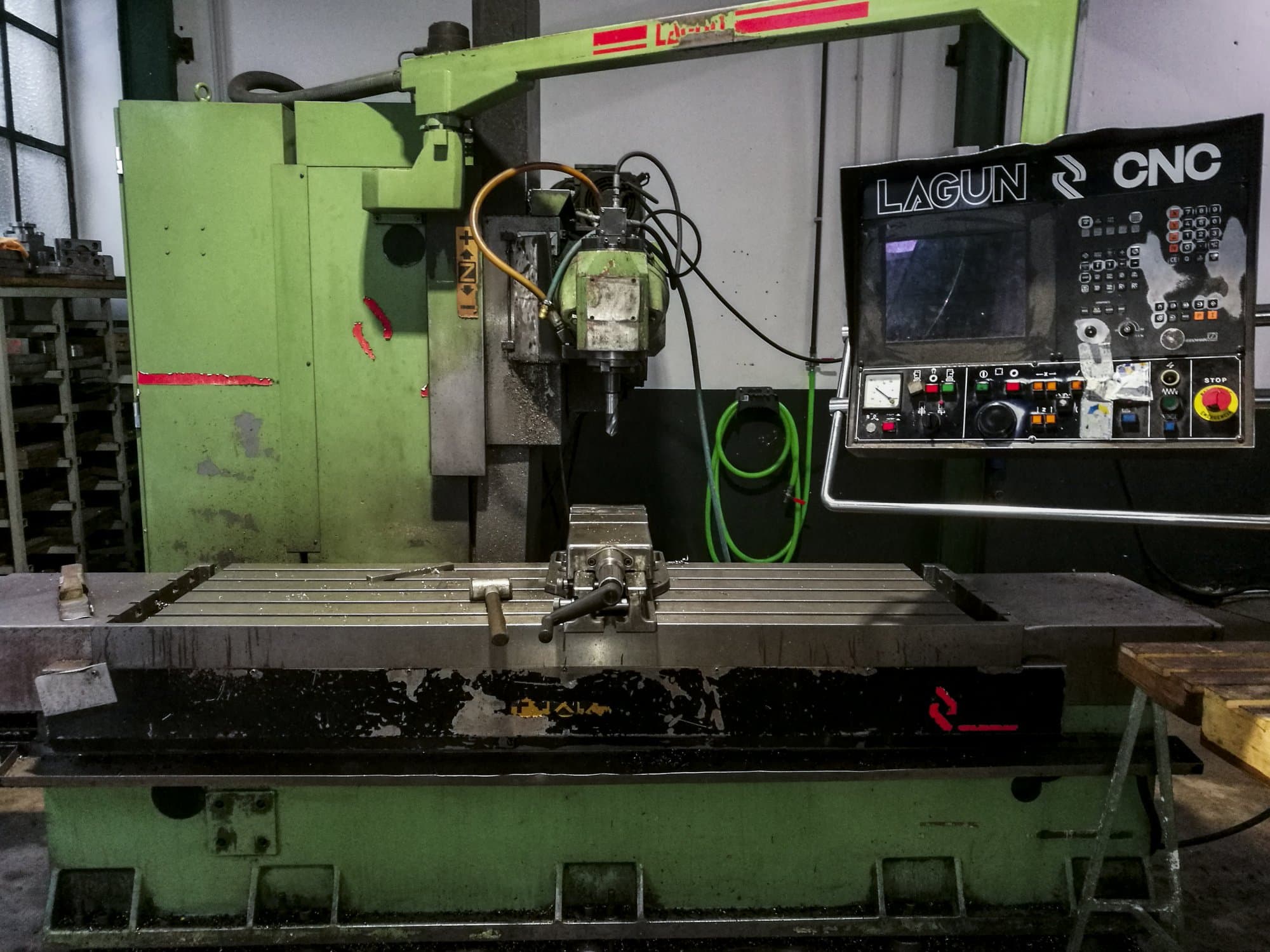 Prikaz stroja Lagun FBF 1800 sprijeda