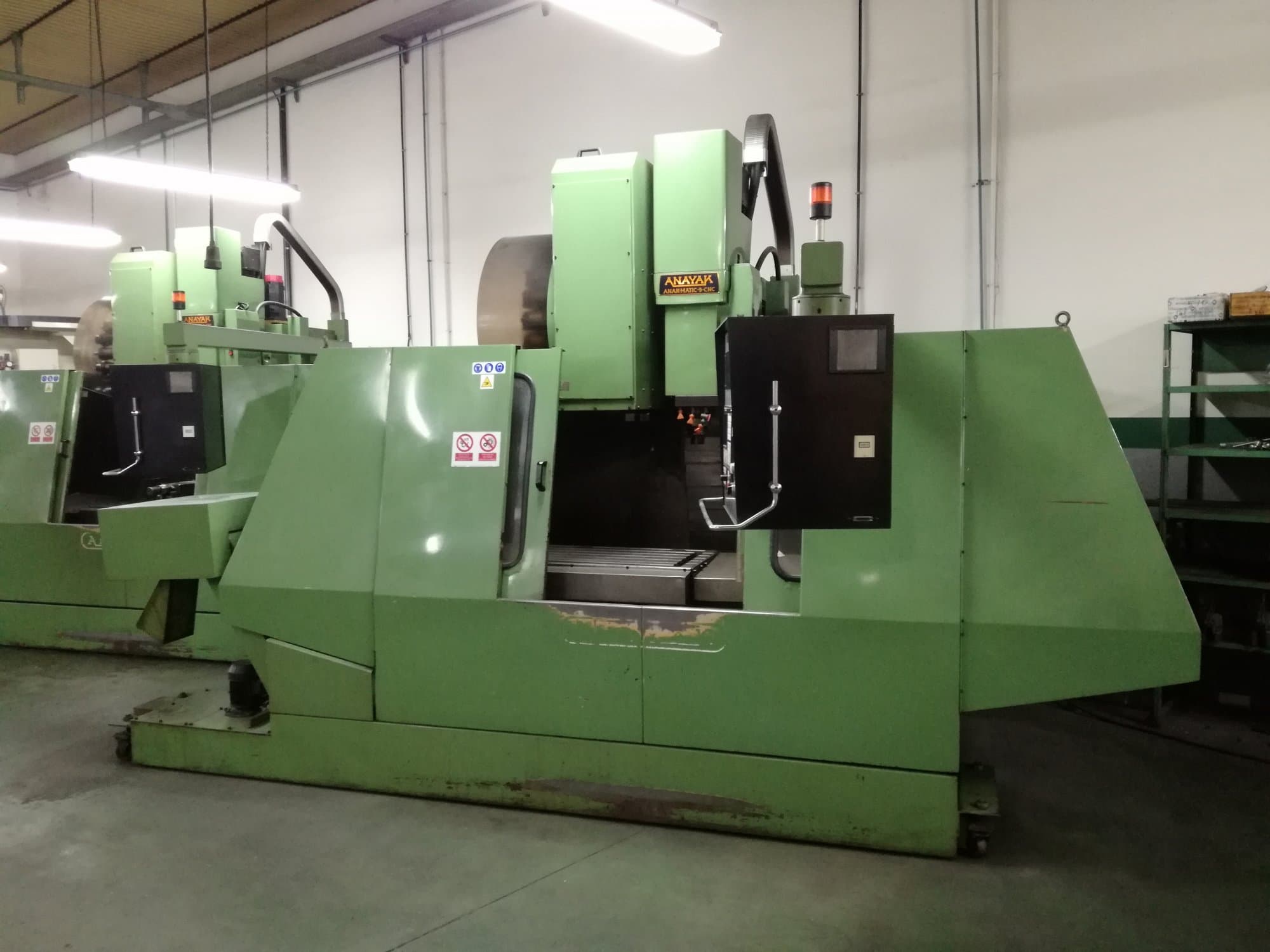 Prikaz  stroja ANAYAK ANAKMATIC 9 sprijeda