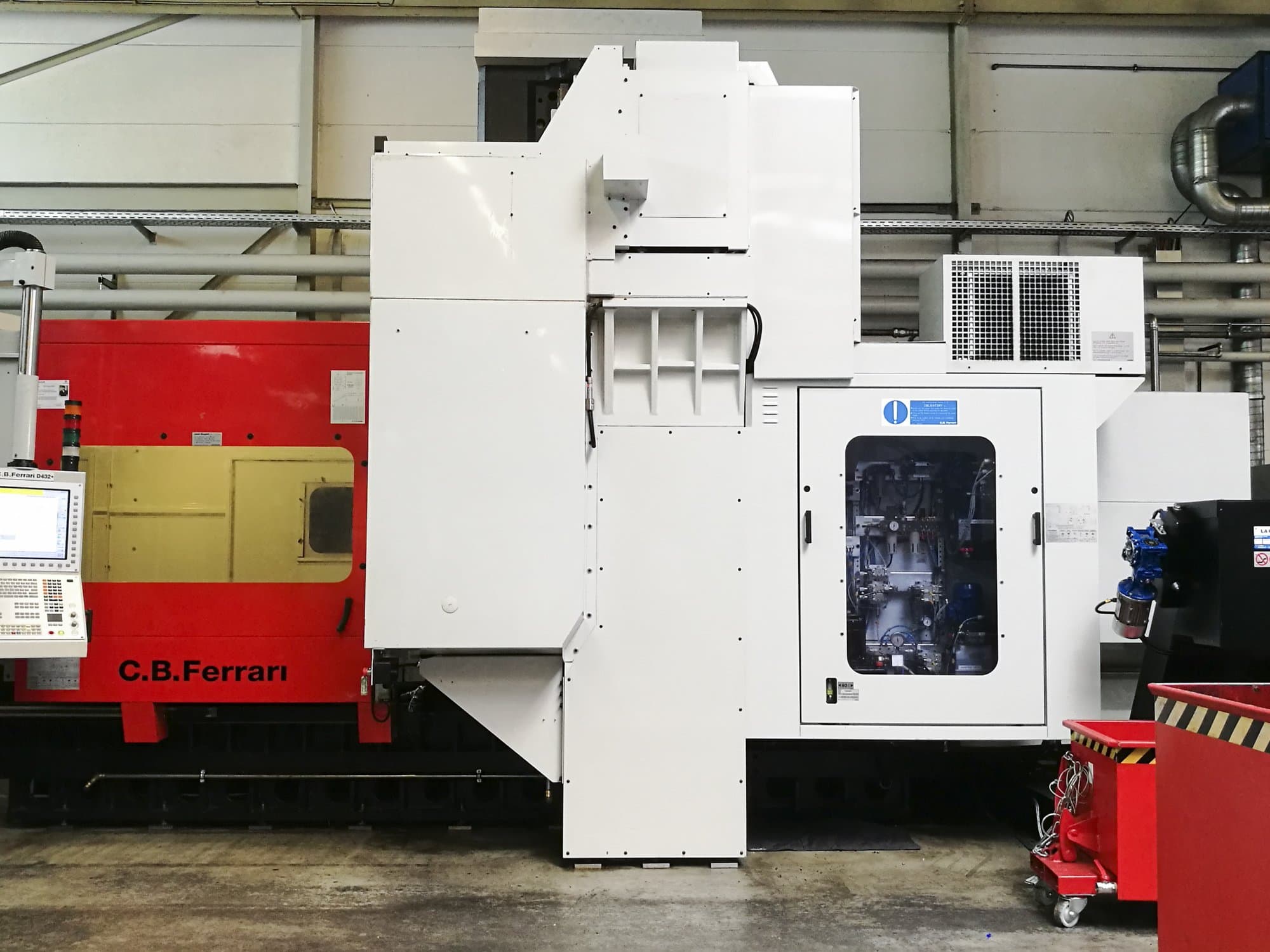 Prikaz stroja C.B. Ferrari D432 sprijeda