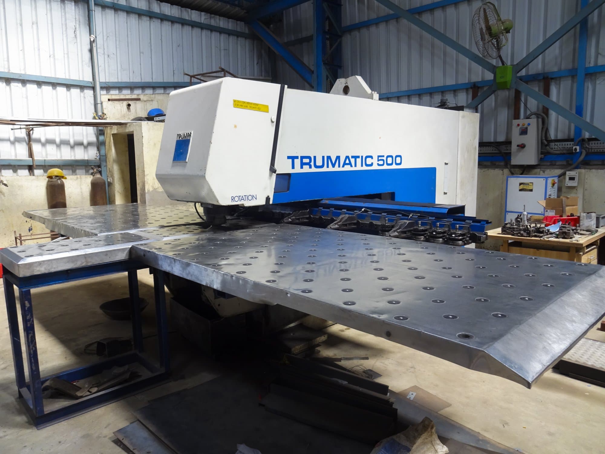 Prikaz  stroja Trumpf Trumatic 500 zdesna