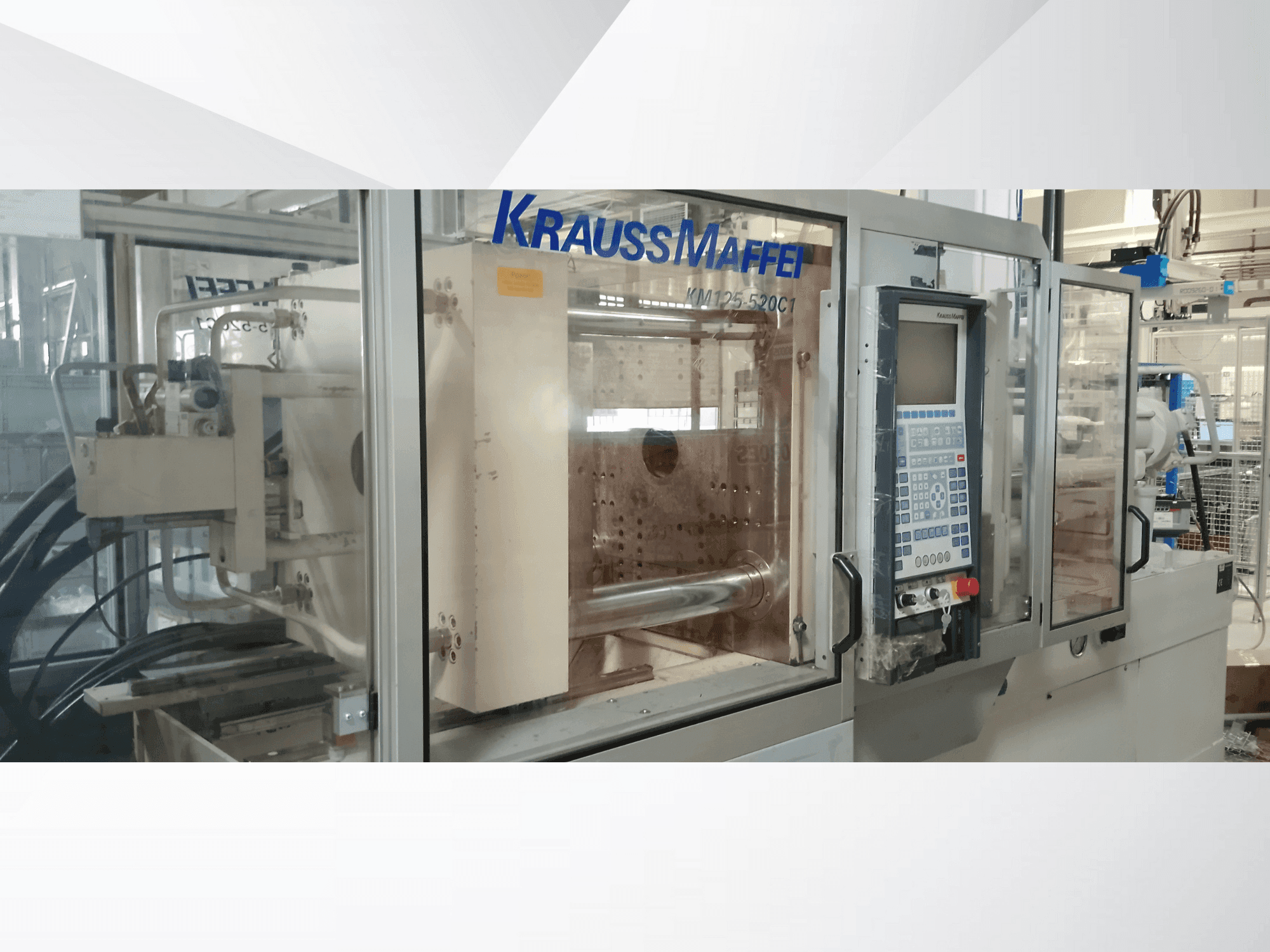 Prikaz stroja Krauss Maffei 125-520 C1 sprijeda