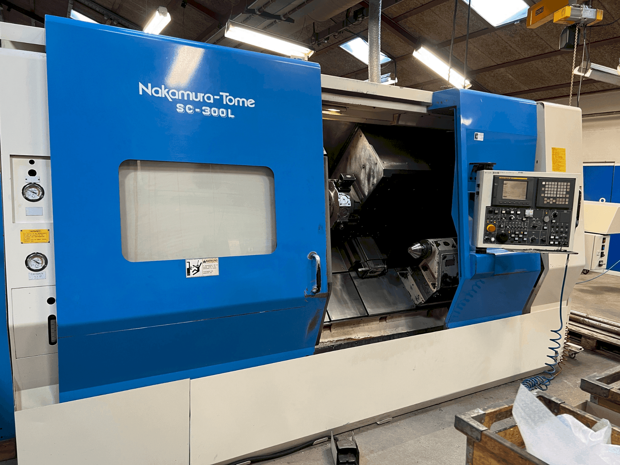 Prikaz stroja NAKAMURA SL 300LY sprijeda