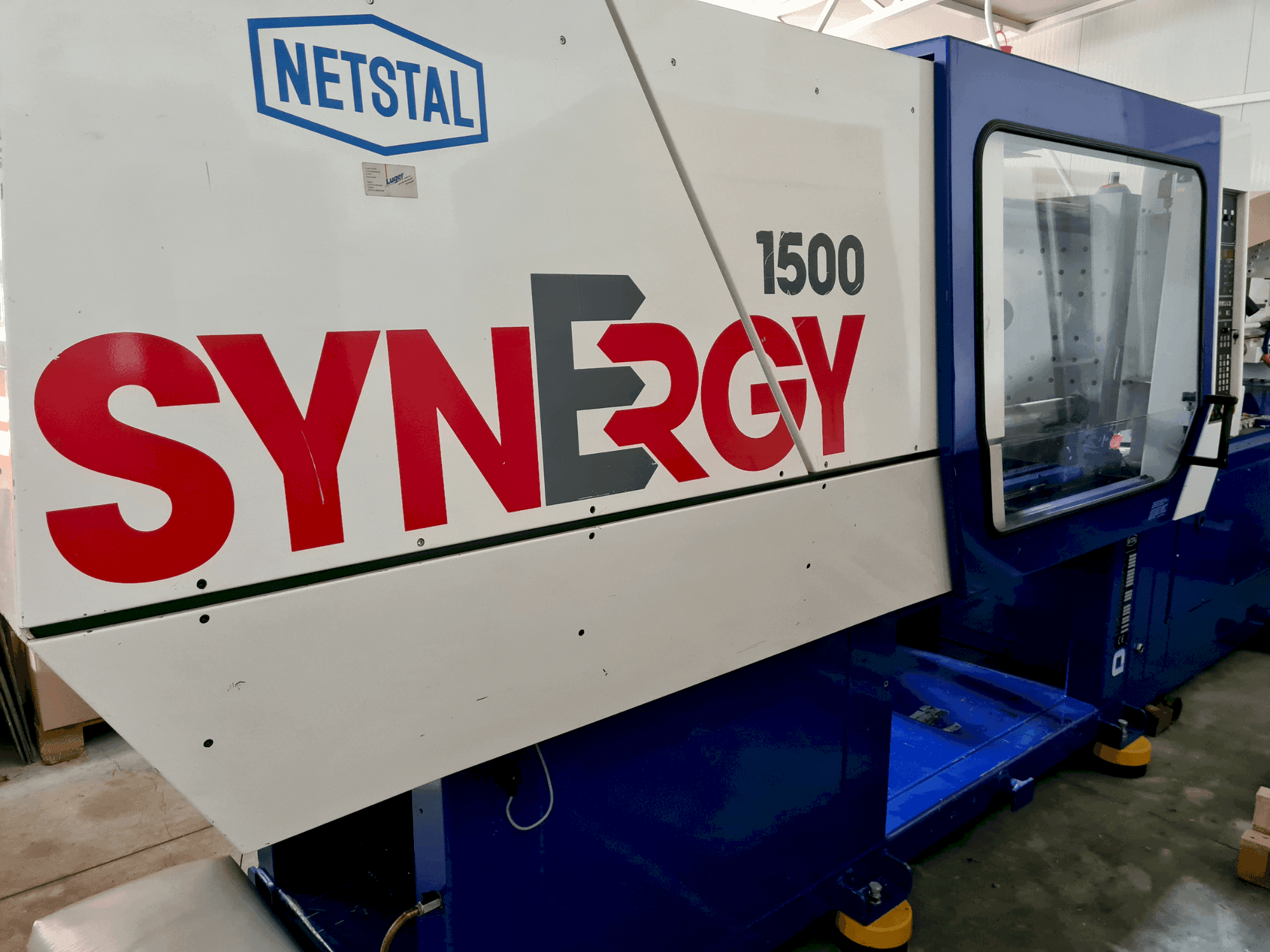 Prikaz stroja Netstal SYNERGY 1500-600 sprijeda