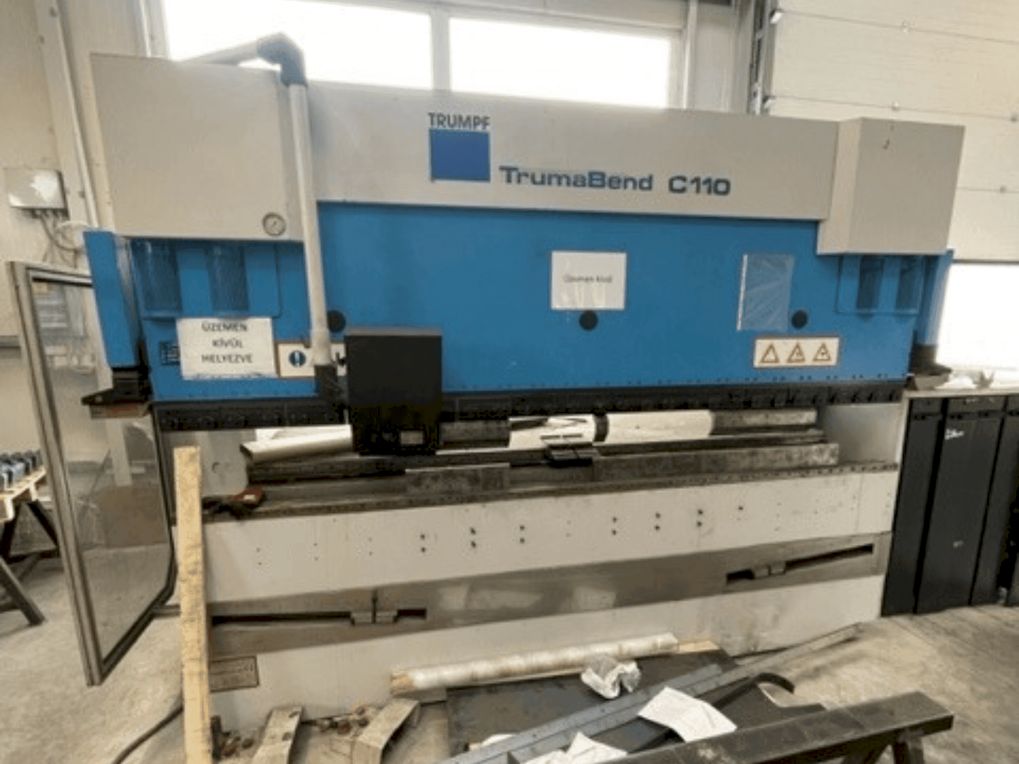 Prikaz stroja TRUMPF TrumaBend C110 sprijeda