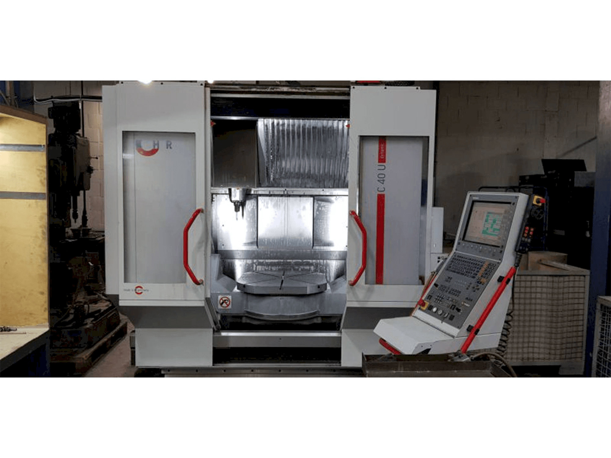 Prikaz stroja HERMLE C40 U MT sprijeda