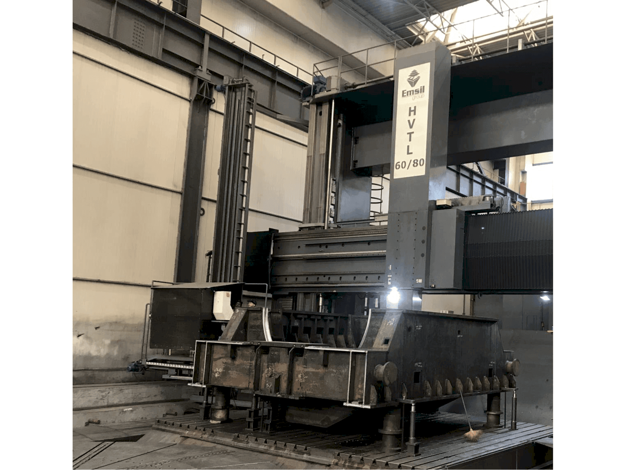 Prikaz stroja Emsil HVTL 60/80 sprijeda