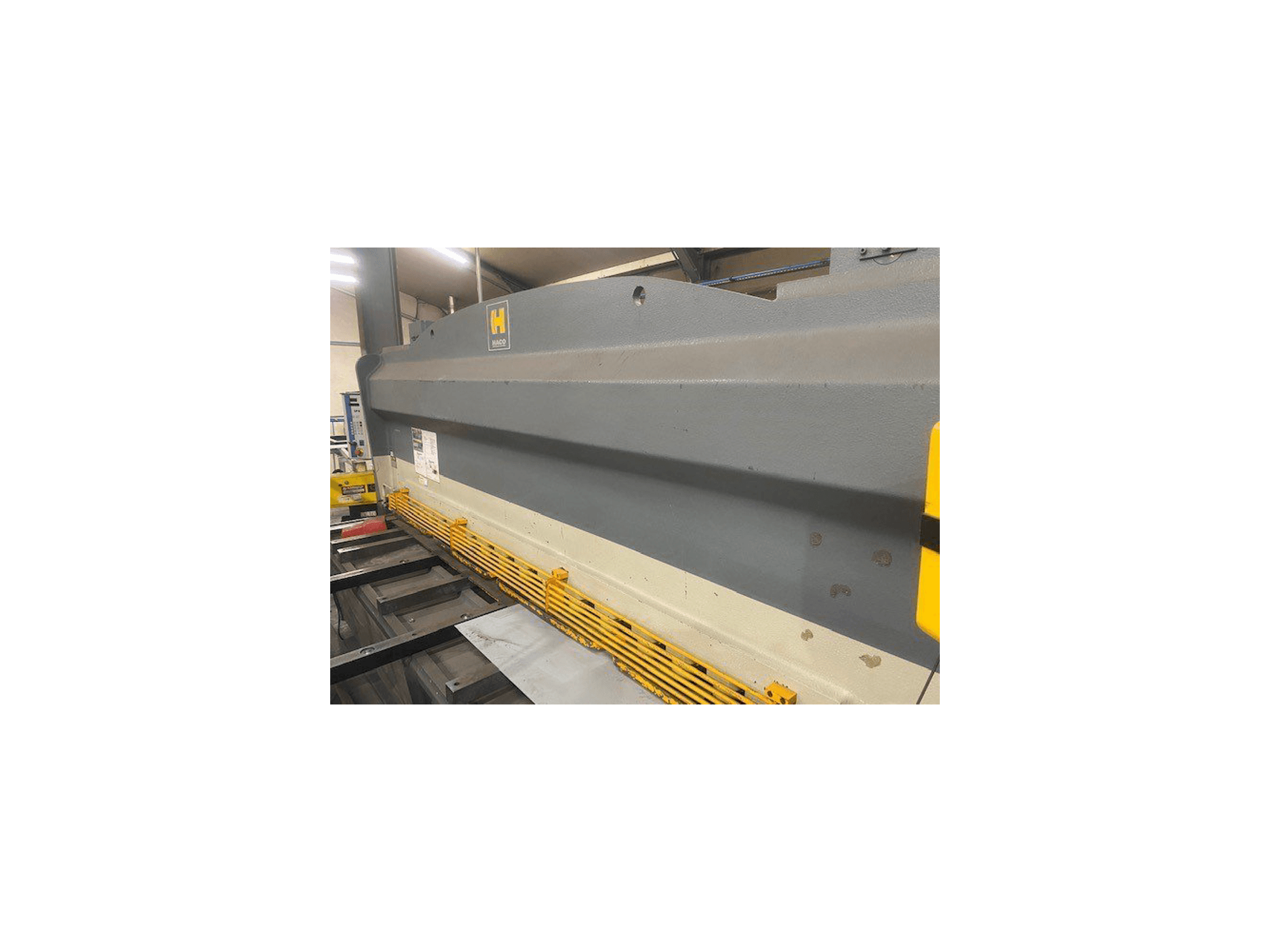 Prikaz stroja HACO HSL sprijeda