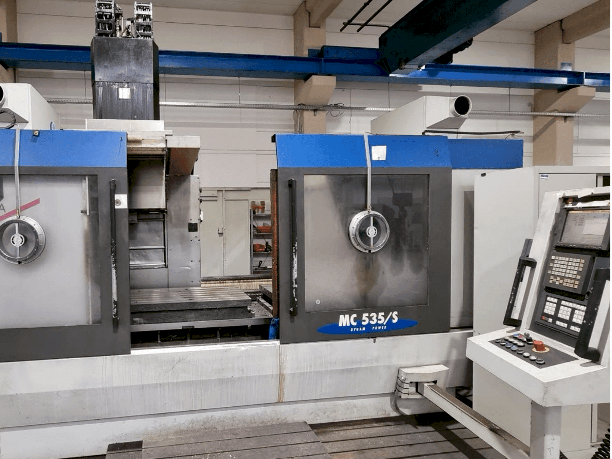 Prikaz stroja STAMA MC 535 sprijeda