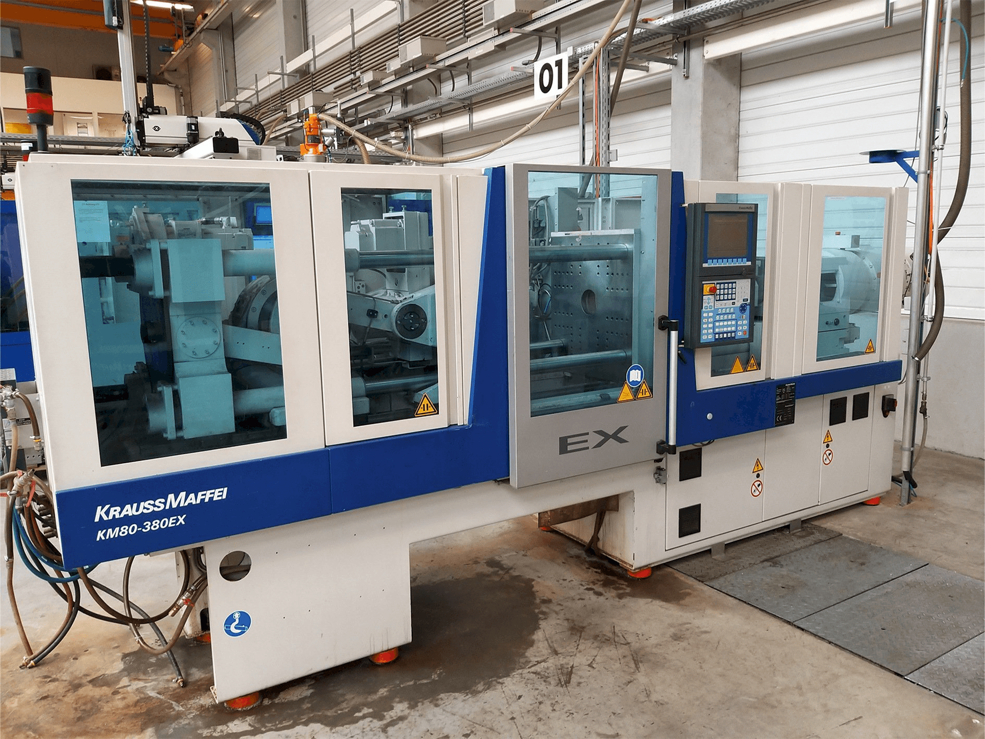Prikaz stroja Krauss Maffei 80-380 Ex sprijeda
