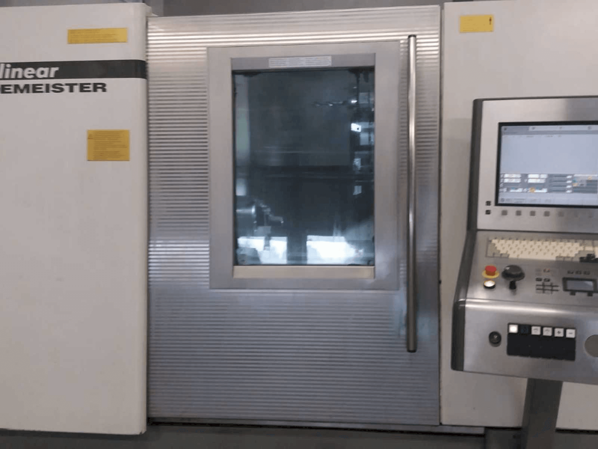 Prikaz stroja Gildemeister CTX 420 linear sprijeda