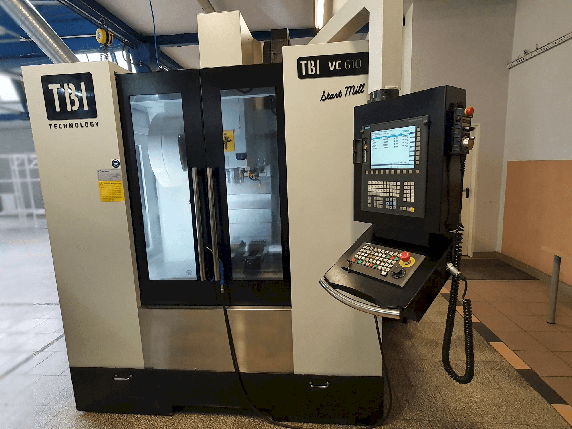 Prikaz stroja TBI VC610 Start Mill sprijeda