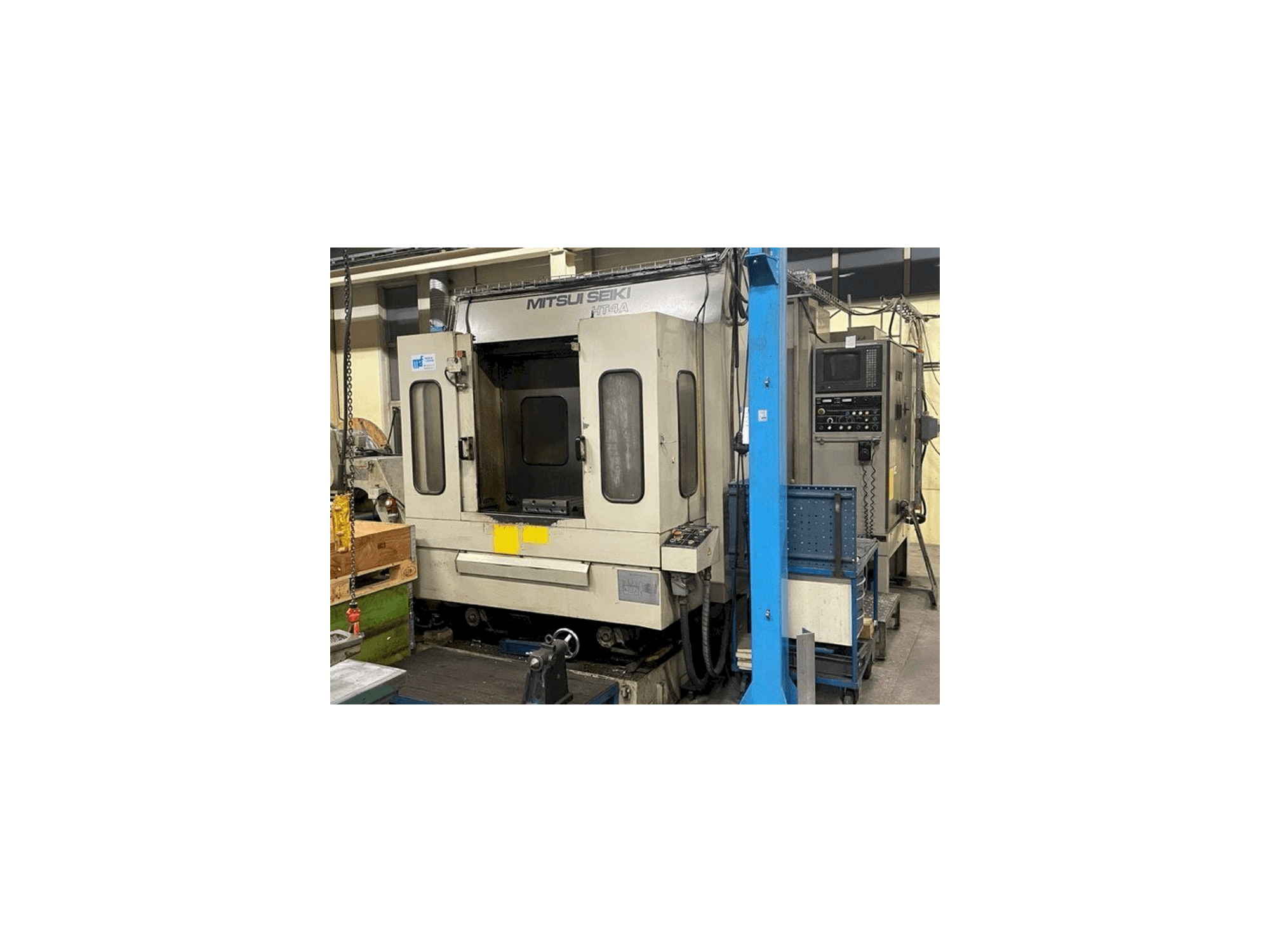 Prikaz stroja Mitsui Seiki HT4A sprijeda