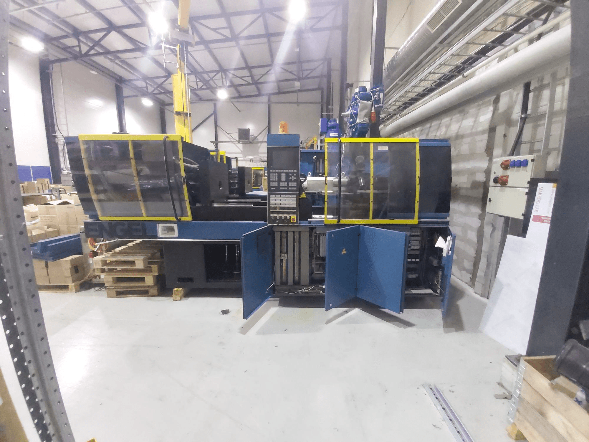 Prikaz stroja ENGEL ES 330/80 HL sprijeda