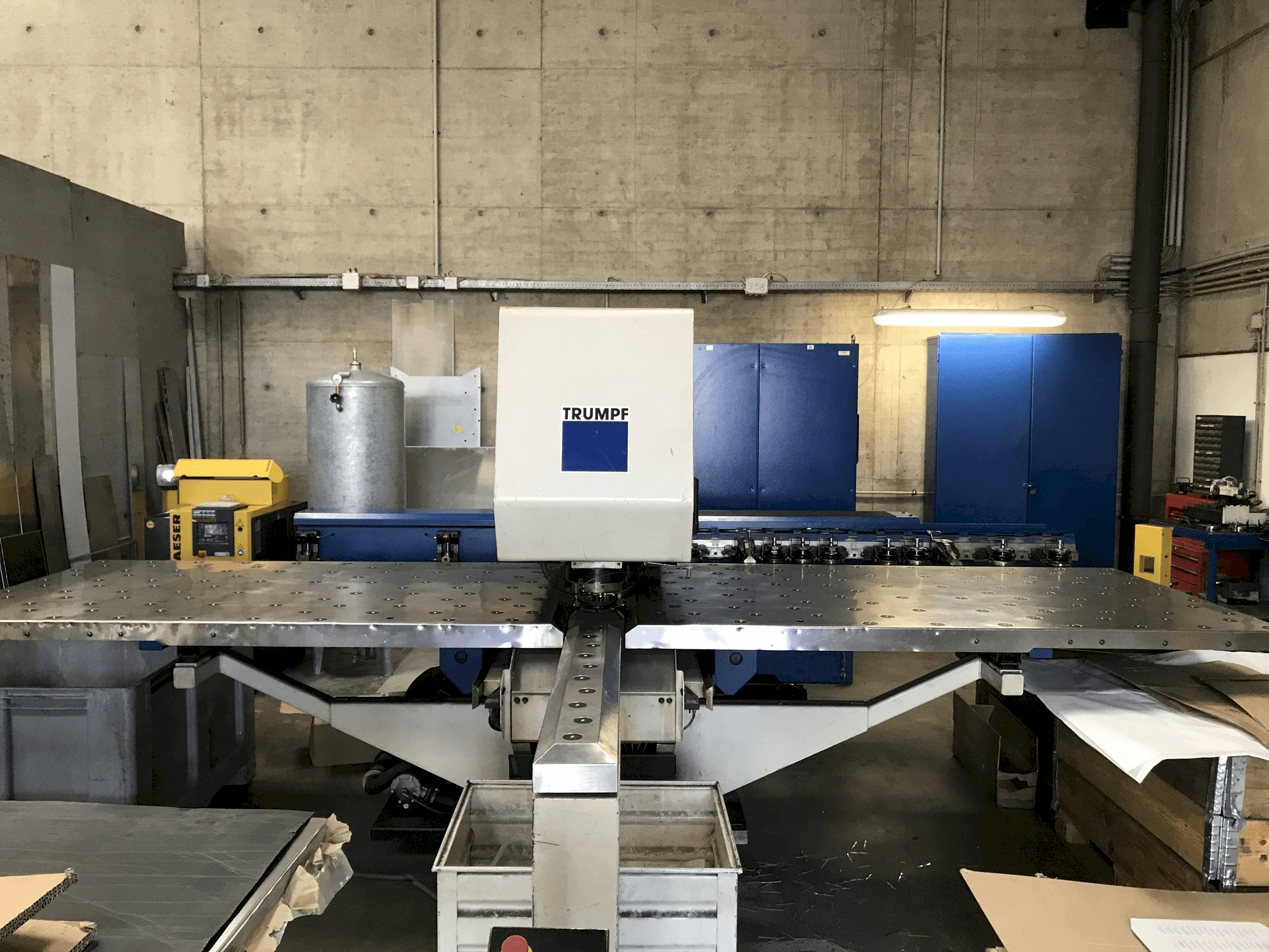 Prikaz stroja Trumpf Trumatic 200R sprijeda