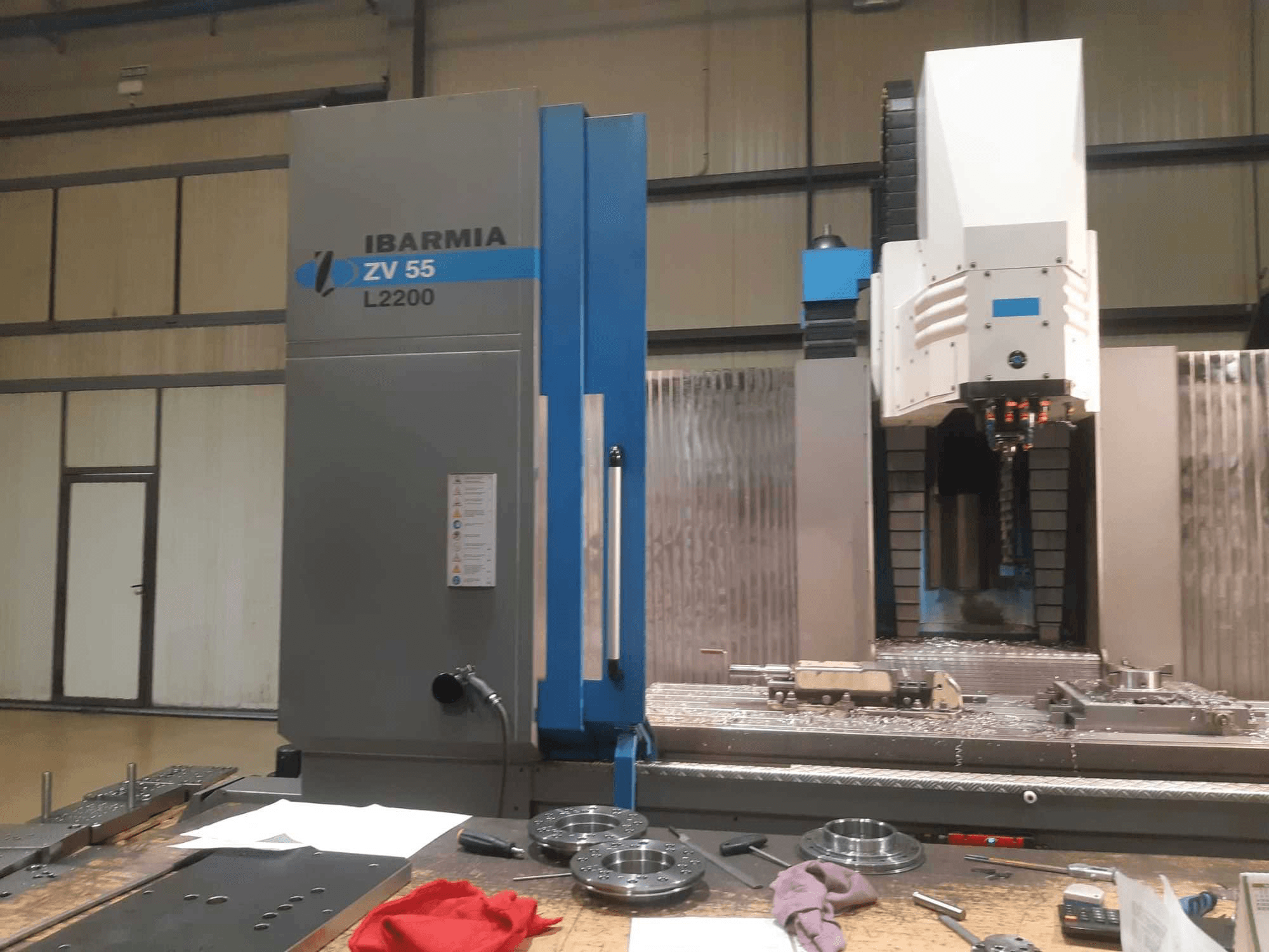 Prikaz stroja IBARMIA ZV55 L2200 sprijeda