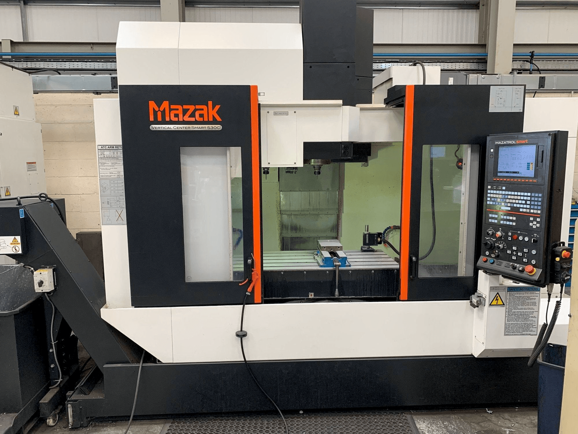 Prikaz stroja Mazak Smart 530C sprijeda