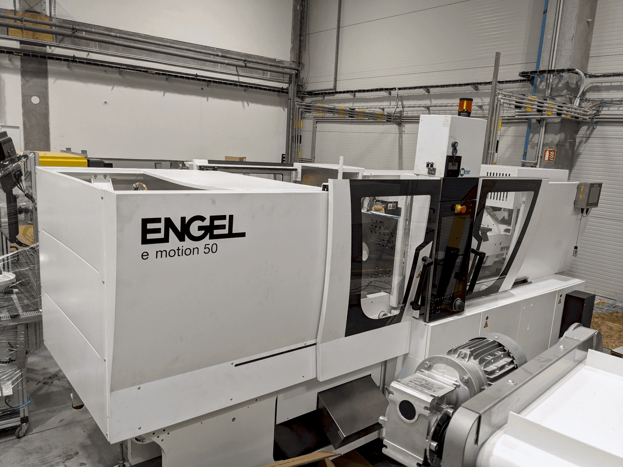 Prikaz stroja Engel e-motion 170/50 TL sprijeda