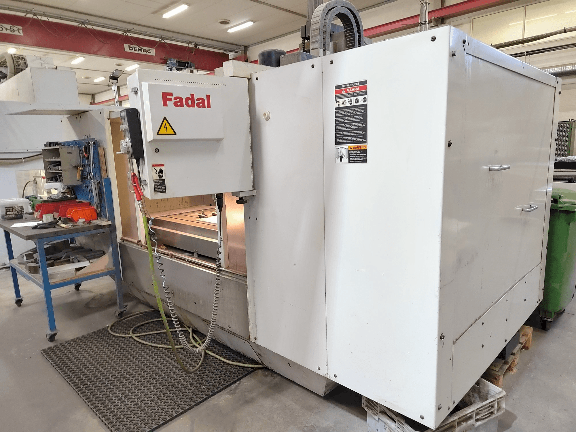 Prikaz stroja FADAL VMC 6030HT sprijeda